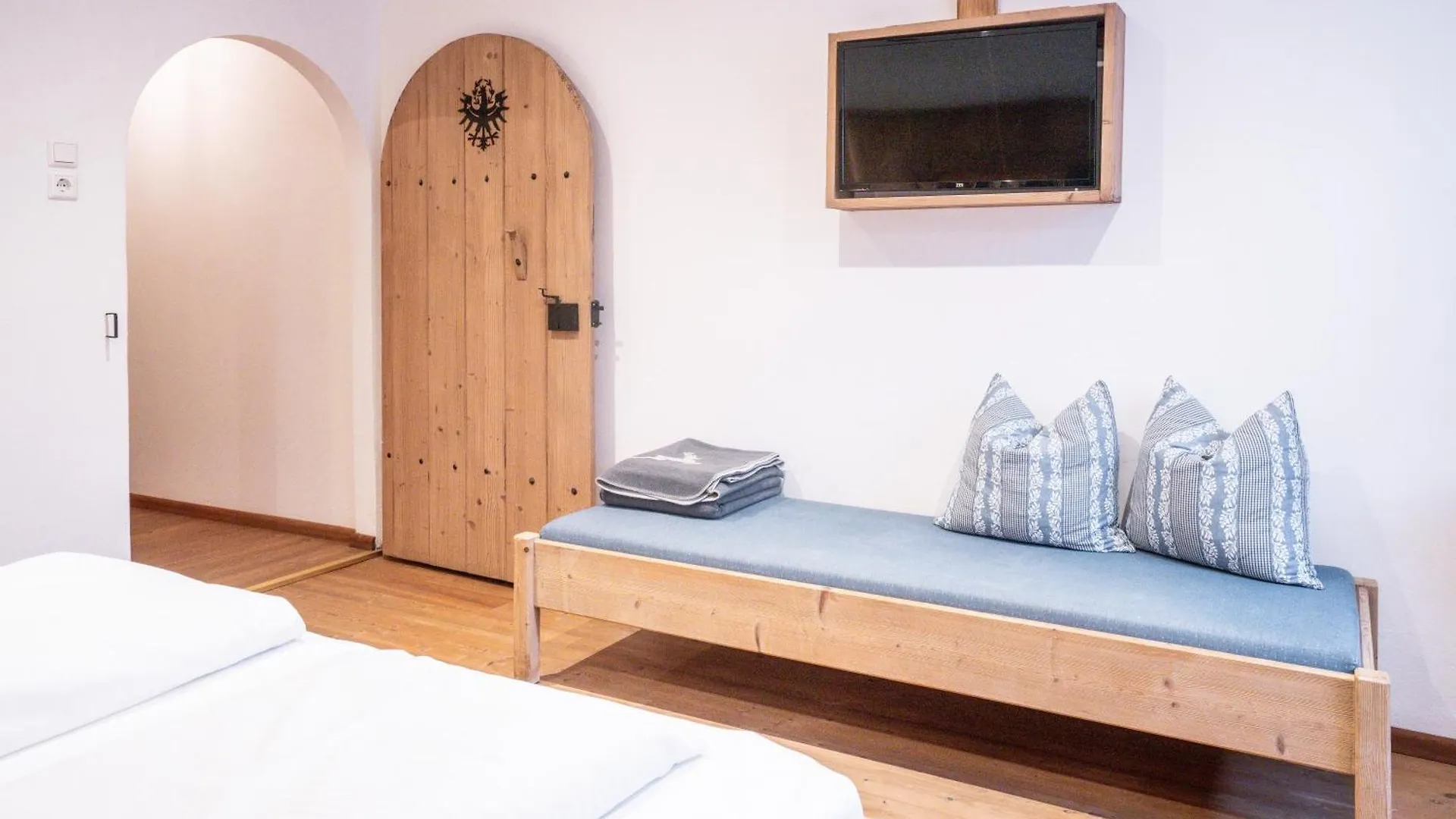 Stauders Zimmer Und Ferienwohnungen Mutters 4*,  Rakousko